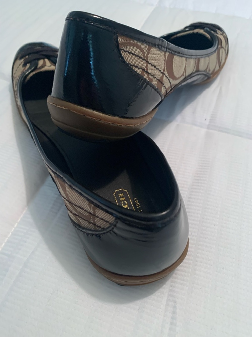 Classic Coach Ballet Flats in Brown Print - Black Leather Patent Accents Size 9 - Picture 10 of 11